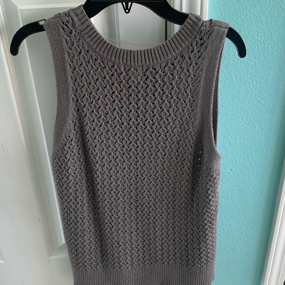 Gray Sleeveless Knit Top